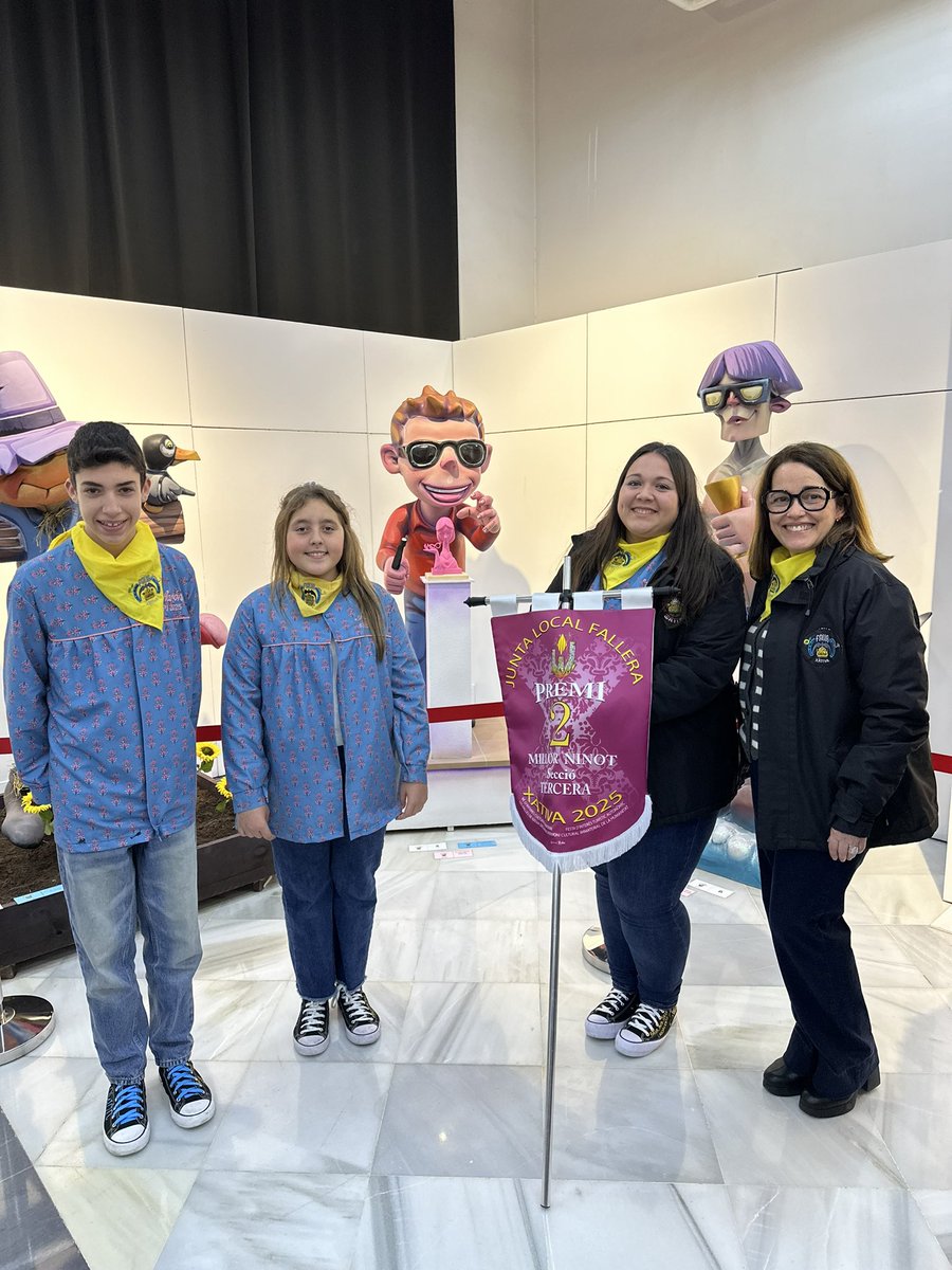 Falla Avda. de Selgas tweet media