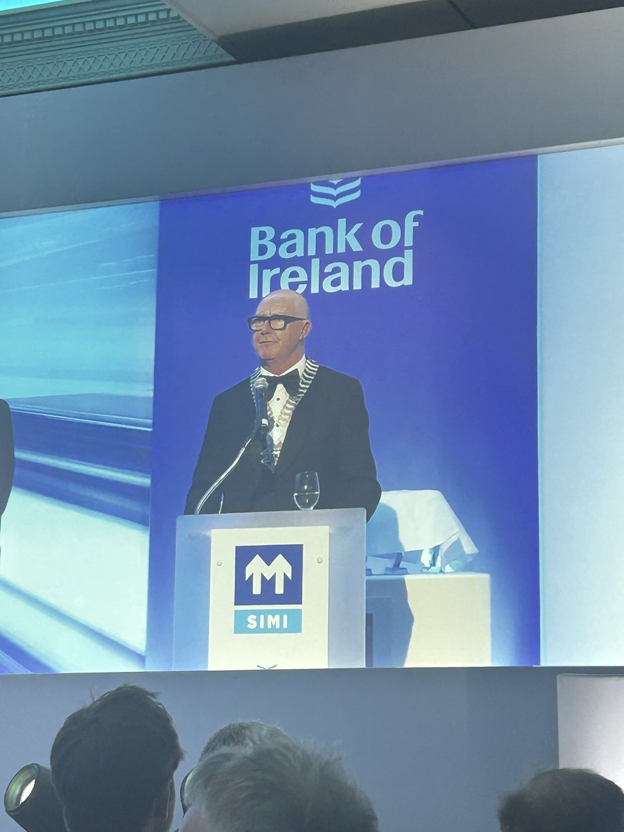 Megnogmoo's tweet photo. Fantastic night at the @SIMI_IE awards and dinner on Thursday. Fantastic to catch up with old colleagues and support my wonderful dad https://t.co/BHFUpYGnF0