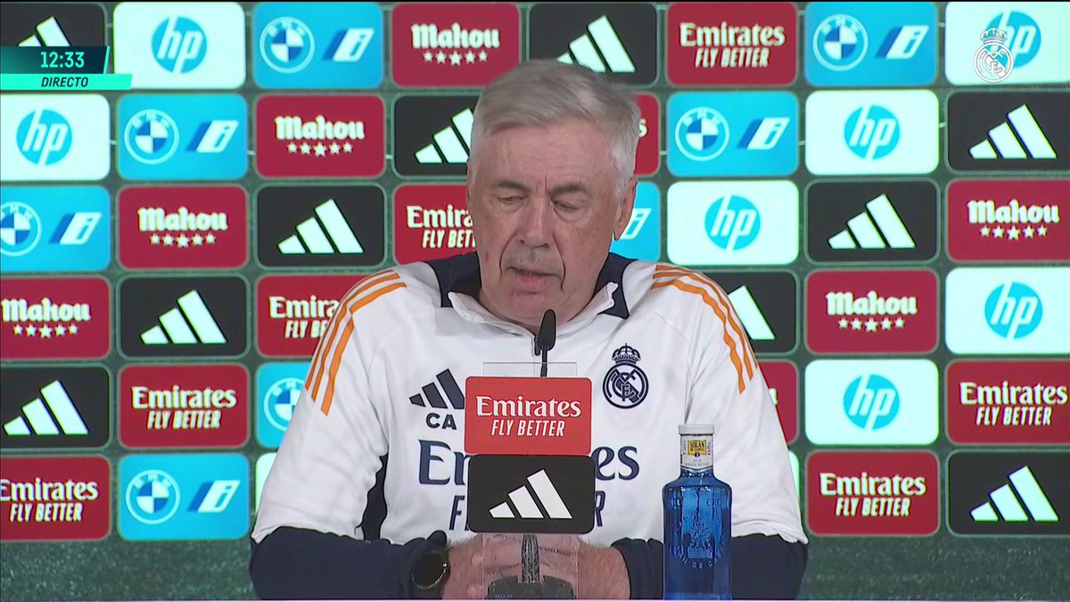RealBrasil_BR's tweet photo. 🎙️Carlo Ancelotti: "O Atlético postou um tweet? O que é um tweet?" https://t.co/CW22lC785B