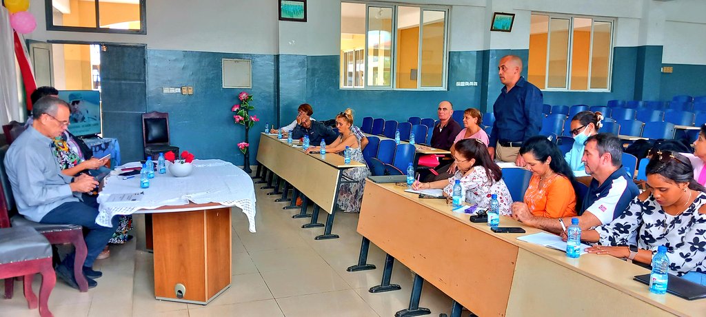 Brigada Educativa Cubana en Guinea Ecuatorial tweet media