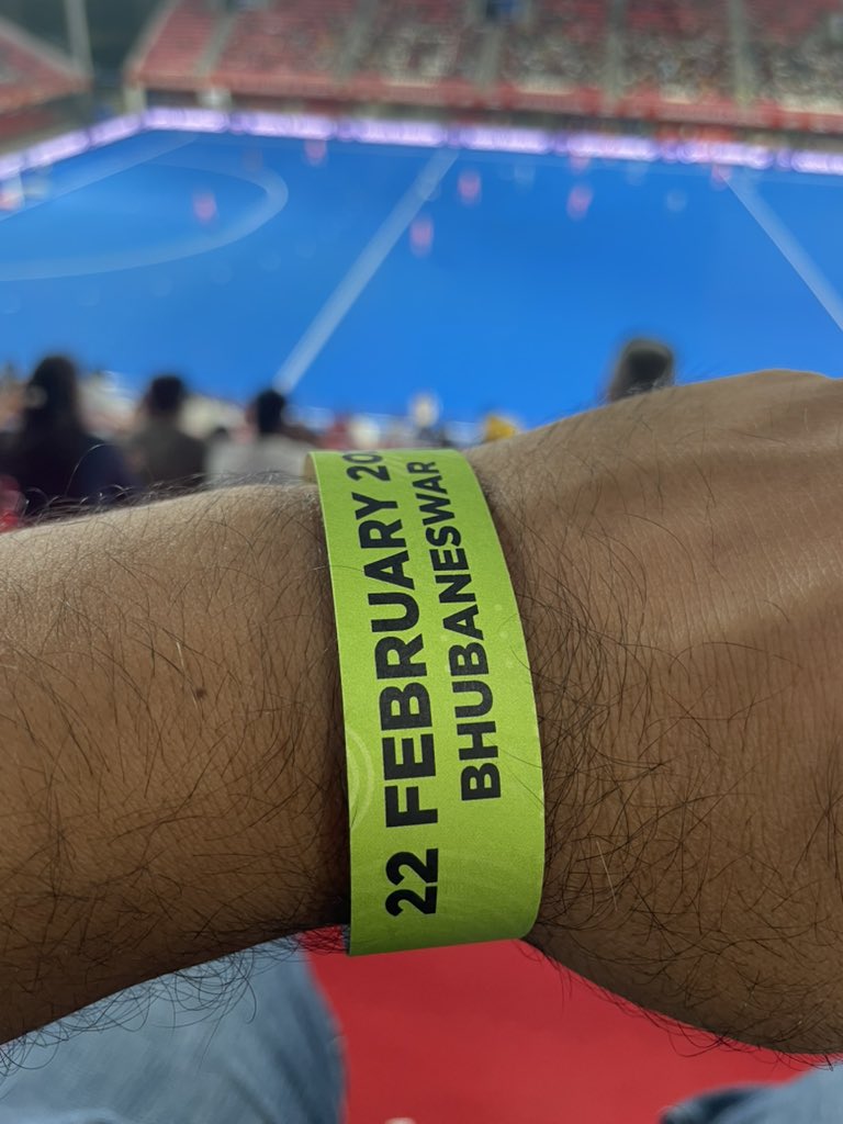 devasissarangi's tweet photo. Indian 🇮🇳 women leads 1-0 against Germany 🇩🇪
It’s extra fun to watch with my daughter (in town) & SiL family
Thanks @devprakash for the box tickets 🎫.
#INDvsGER #FIHProLeague #HockeyDilHaiMera #Odisha4Hockey https://t.co/amdkNBDq6F