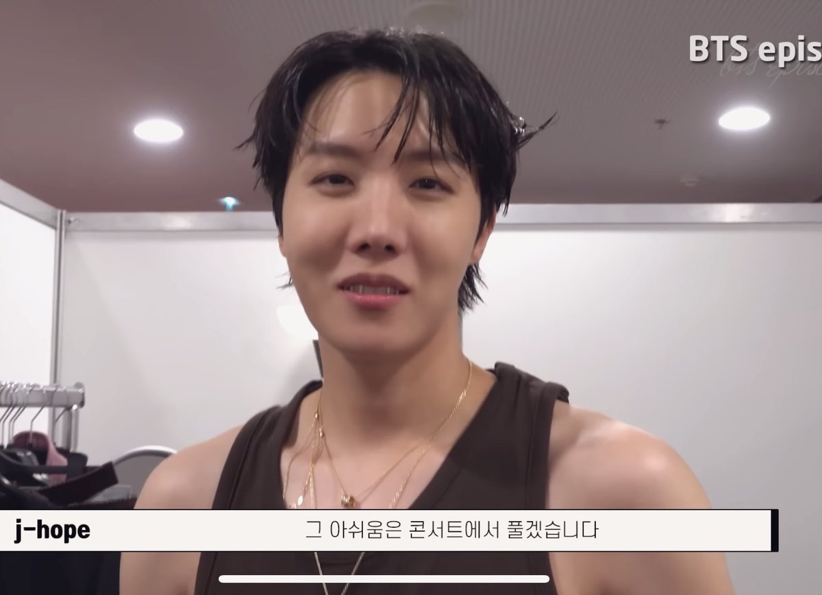 j94shope's tweet photo. EXCUSE ME?!!! HOSEOK?!!! https://t.co/jrJaOlRn6O