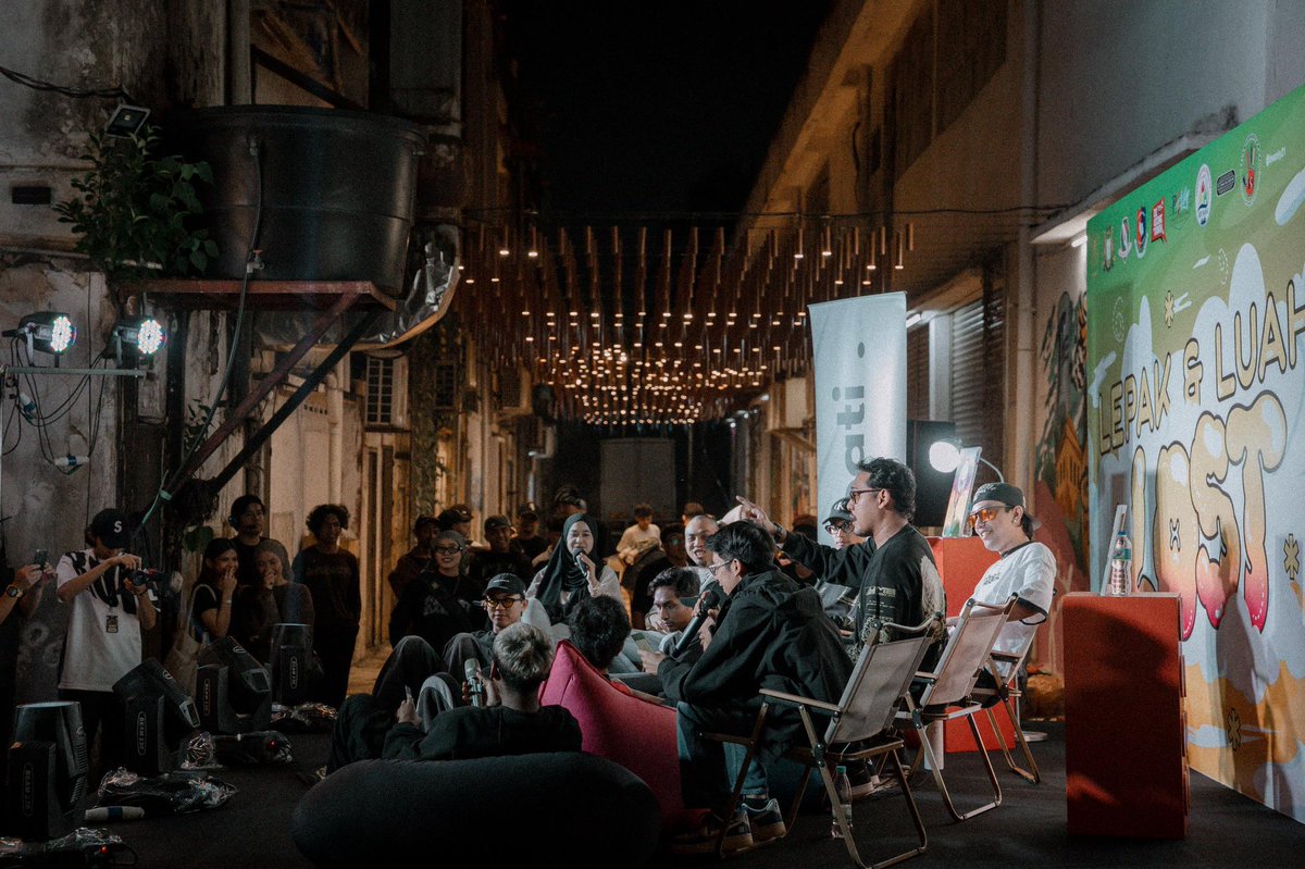 MediaDigitalJhr's tweet photo. 📍LORONG SENI MASAI, 81750 

Haritu min ada singgah event ni dekat Masai.

Baru tahu kewujudan port ni. Lorong Seni Masai ni sebahagian dari pelan rejuvenasi Pekan Masai untuk hidupkan balik kawasan dengan seni dan budaya. Kadang-kadang ada event best jugak kat sini! 

Ada masa boleh lah singgah bergambar 📸

#PortJohor #LorongSeniMasai #TahunMelawatJohor2026 #BangsaJohor #VisitJohor