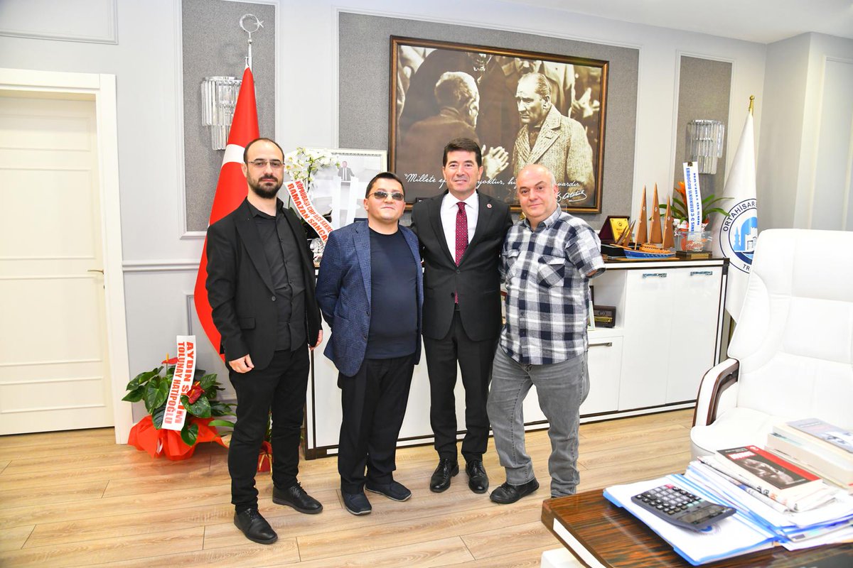 #TürkiyeBeyazayDerneğiTrabzonŞubesi olarak,
Ortahisar Belediye Başkanımız  #AhmetKAYA beyefendiyle projelerimiz hakkında istişarelerde bulunduk.
projelerimize her zaman destekçi olacağı sözünü aldık.
Anlamlı ve güzel projelerle ilimize katma değer kazandırmayı planlamaya devam.