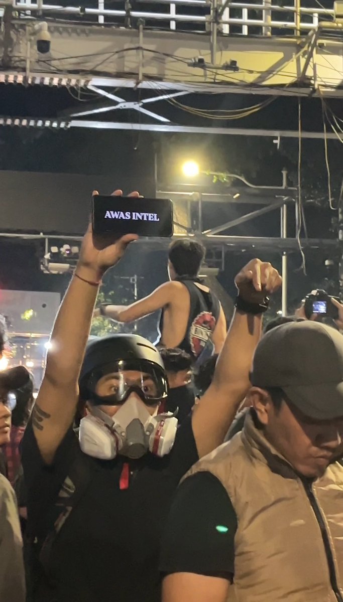 😁
#IndonesiaGelap