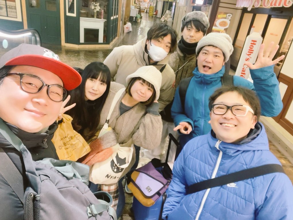 みみみ食堂のイベント
まちなか市場-DIGDIG-DAY.1
ご来場ありがとうございました！
頭からつま先まで楽しみました👍🏻
みみみ食堂のステージに召喚してくれてありがとう✨久々の友達にも沢山会えて、極寒でもホクホクな1日！僕の右目に映りこんだ南ロンを召喚🪄︎︎楽しかったー！
📷✨<a href="/sa_hokohoko/">さっちん。📸staff</a>