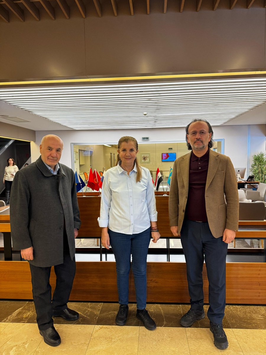 KKTC ‘nin önceki dönem Cumhurbaşkanımız Sayın <a href="/DervisEroglu/">Dr. Derviş Eroğlu</a> abimizi 
ameliyat olduğu hastanede 
Ak parti İstanbul il başkanımız <a href="/abdullahozdemir/">Abdullah Özdemir</a> beyle ziyaret etik Sn Bakanımız <a href="/ResmiyeCanalty/">Resmiye Eroğlu Canaltay</a> hanım nazik ziyaret için çok tesk etti Beraberinde Bağcılar bld başkanımız