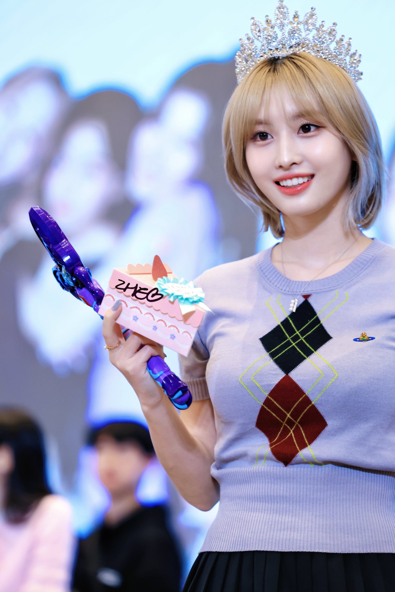 TWICE lightsモモ LIVEシュシュ 241122 Amazon Music Live: TWICE - YouTube