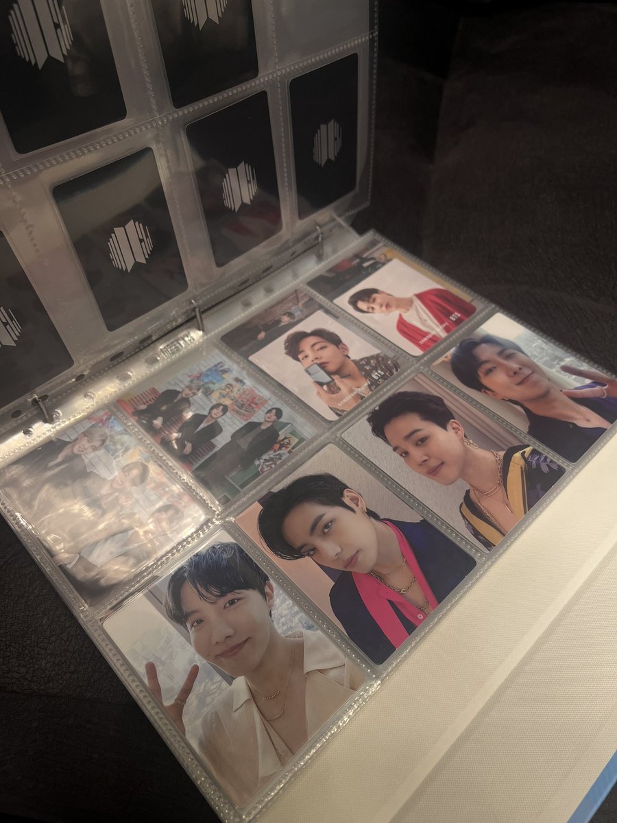 joontaeminn's tweet photo. จะลงขายราคาถูกๆ จะมีใครสนใจไหม มีเยอะกว่านี้อยากได้ใบไหน  ver.ไหนถามได้นะคะ ส่วนใหญ่จะมีของแท กับจีมินค่ะ 🥺 #ตลาดนัดบังทัน #การ์ดจีมิน #การ์ดบังทัน #การ์ดแท #vbts https://t.co/GYCFnx3r16