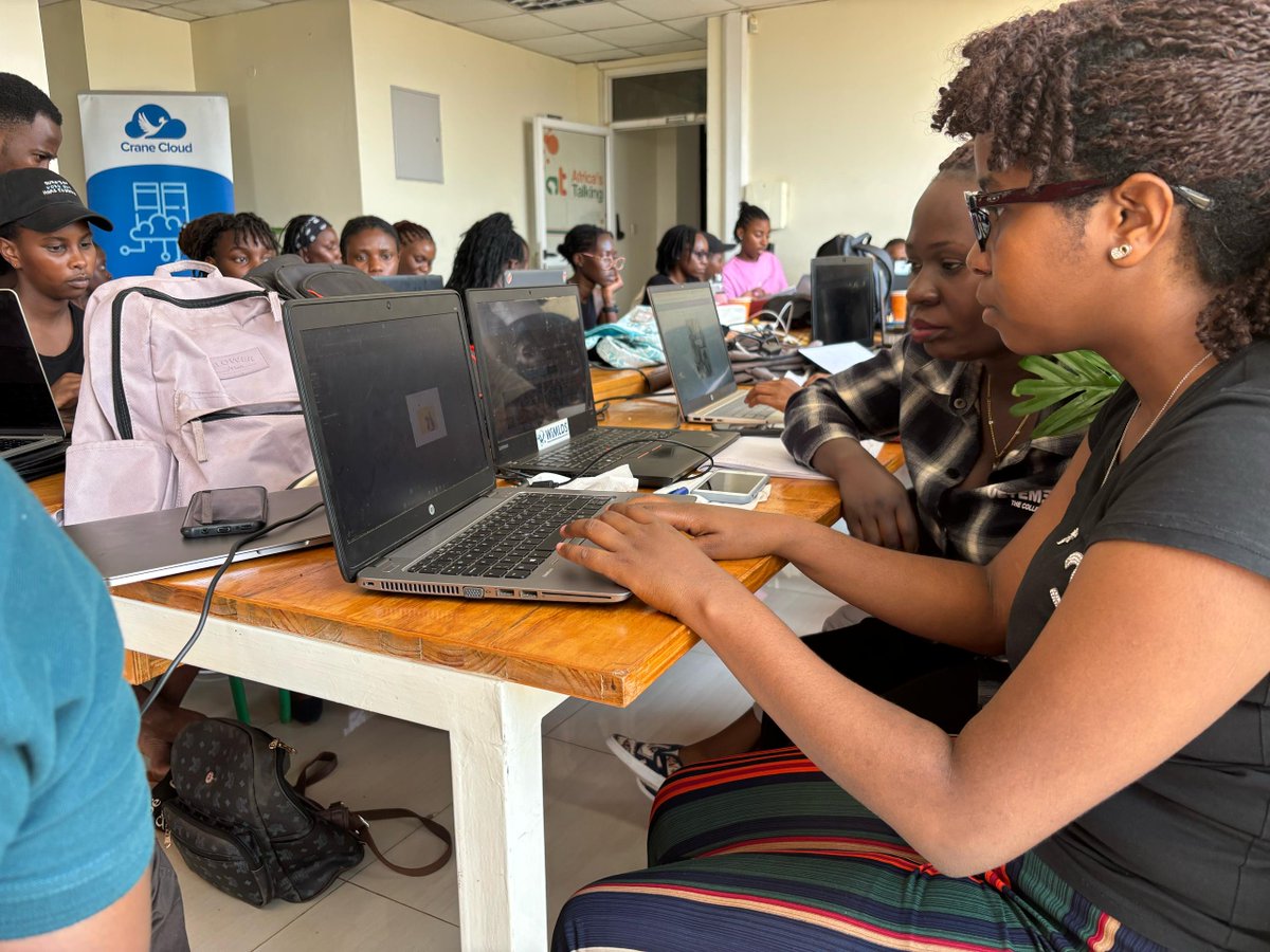 CraneCloud_io's tweet photo. 🔥 After a refreshing lunch, the teams are diving back into coding mode! The #WITHackathon is on fire today with incredible ideas for social impact. Keep it going, ladies! 💻💪🏼

@ATCommunityKla @flourishhub4 @centers4her @AsaLugada 
#WomenInTech #Build4SocialGood #CloudComputing https://t.co/6rKMwdsV5V