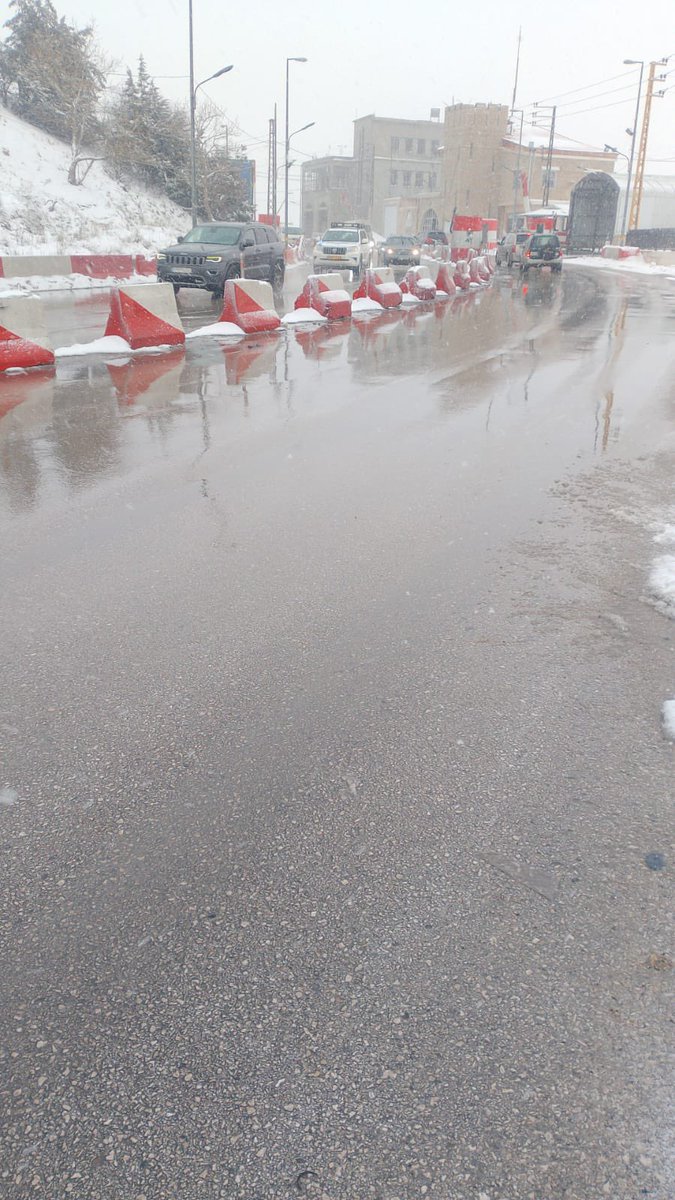 mopwleb's tweet photo. #StormAdam ❄️🌨️
#Ministry_of_Public_Works_and_Transport teams are working nonstop to clear snow across Lebanon and keep the Mdeyrej–Dahr al-Baidar–Chtoura highway open 🚜🛣️. Follow safety guidelines 🚦⚠️
Keeping roads open is key to staying on the move through the storm! 🚗🚛 https://t.co/LEwD463LpV