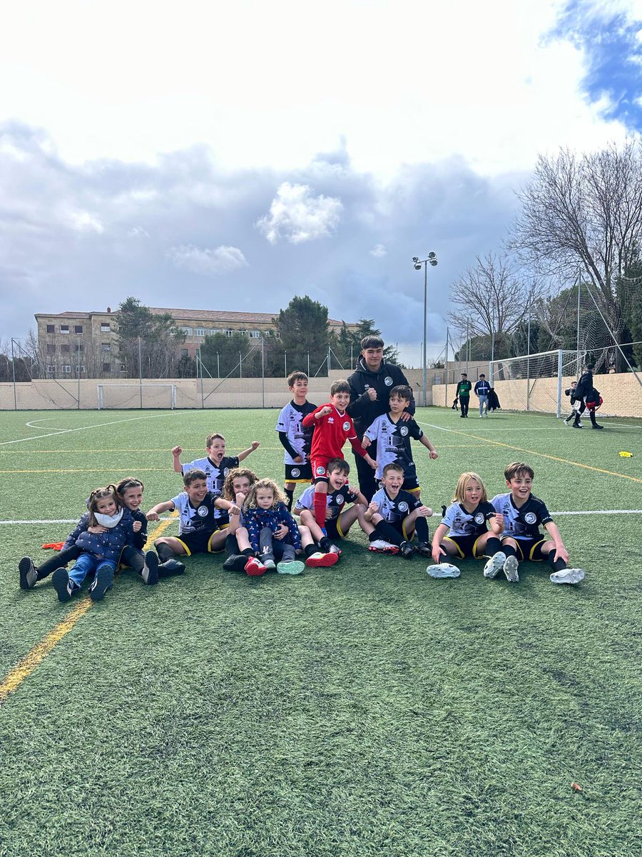 📎 𝗥𝗘𝗦𝗨𝗟𝗧𝗔𝗗𝗢 | Victoria en el Rosa Colorado para nuestro Benjamín B frente al Jai Alai. 

<a href="/C_D_JAIALAI/">C.D.Jai-Alai Bolívar</a> A 4️⃣
🆚️
<a href="/UnionistasCF/">Unionistas de Salamanca CF</a> Benjamín B 7️⃣

#ConstruyendoUSCF🏗️