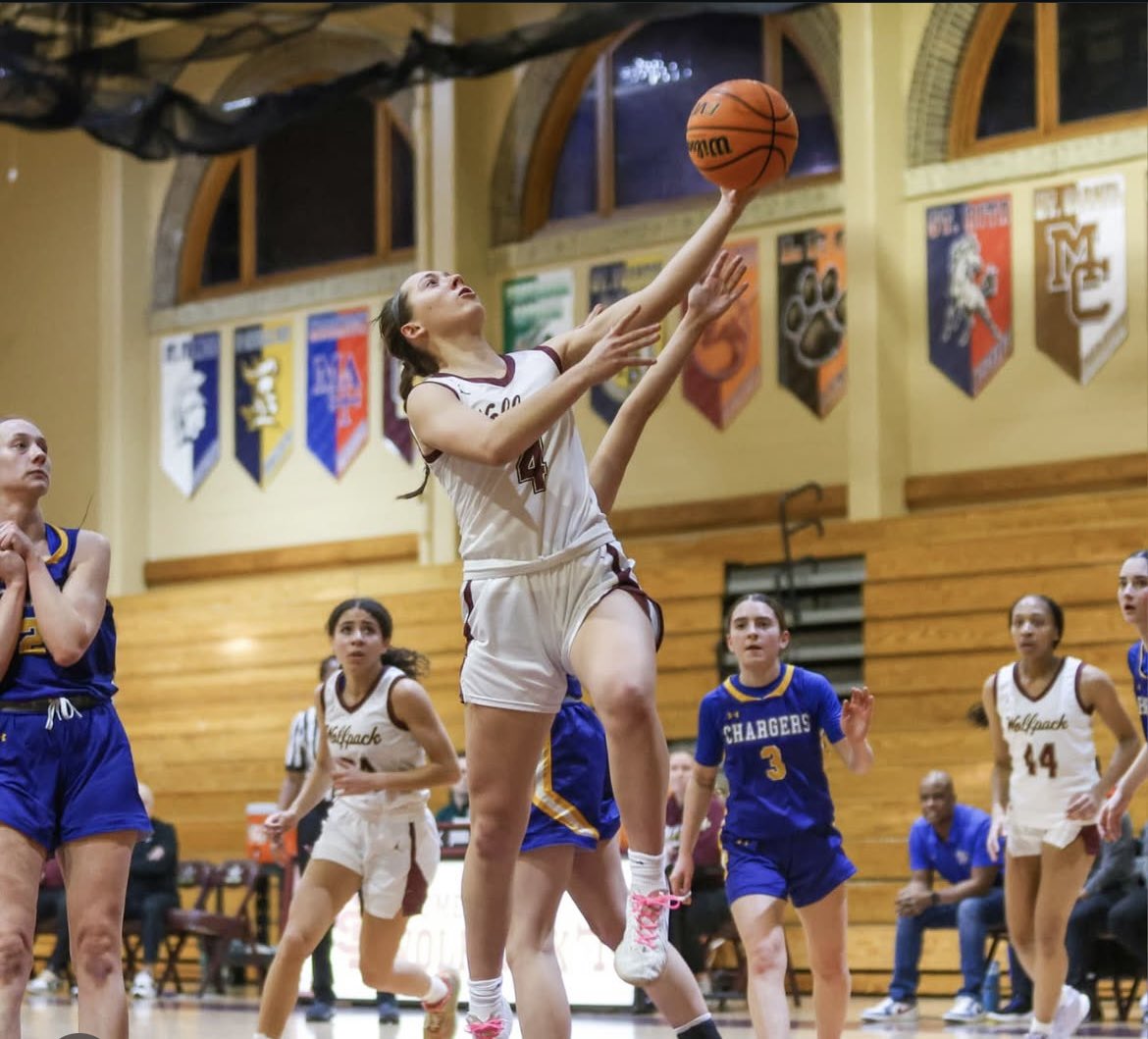 Big congratulations to Senior Maggie Helms for collecting her 500th career rebound!
