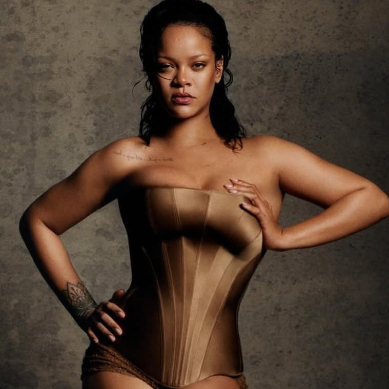 🚨 Rihanna fala sobre seu próximo álbum:

“Não posso fazer nada medíocre. Depois de esperar oito anos, é melhor esperar mais um pouco. Não vai ser nada que alguém espera, não vai ser comercial ou digerível para rádio.”