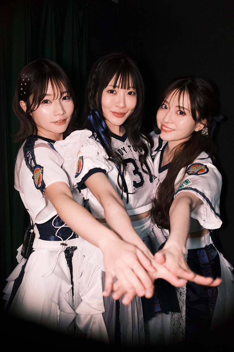 aina0703's tweet photo. すぅの地元の福島でセミファイナルを迎えることができて最高だった。外はマイナス3度で雪降ってたけど信じられないほど熱い夜だった😭❤️‍🔥
この熱量のままファイナルのZepp羽田まで駆け抜けたい！！
2月27日(木)正直、悔しいけどまだチケットあります。セトリも変わります。どうか、よろしくお願いします！！！

https://t.co/JwrfAk1y2e 

#サイサイ #サイサイLadytogo