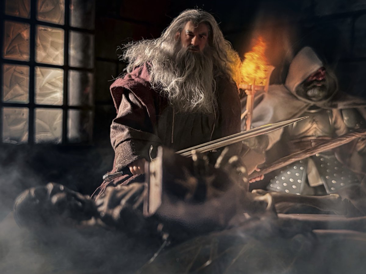 toyetic40s's tweet photo. “Let us leave this place my friend. There is only death here…”
#TheGreyWizard #HellcatStudios #Duban #MythicLegions #FourHorsemenStudios #BokaiBoneBrawler #FwooshToys #Gandalf #LordofTheRings #ACTIONFIGURES #ActionFigurePhotographry #ToyPhotography
@fwooshtoys https://t.co/BwexOMki22