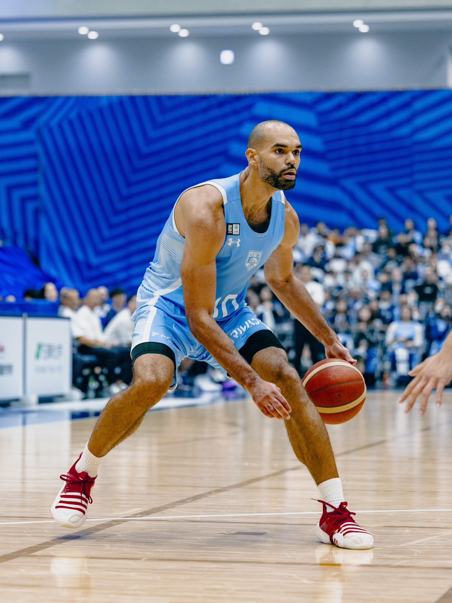 Perry Ellis tweet media