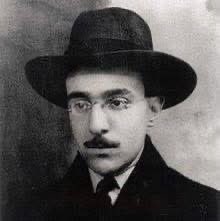 OutlawsPoetic's tweet photo. We never love anyone. What we love is the idea we have of someone. It's our own concept—our own selves—that we love.

-- Fernando Pessoa https://t.co/duVQ2YqQ9G