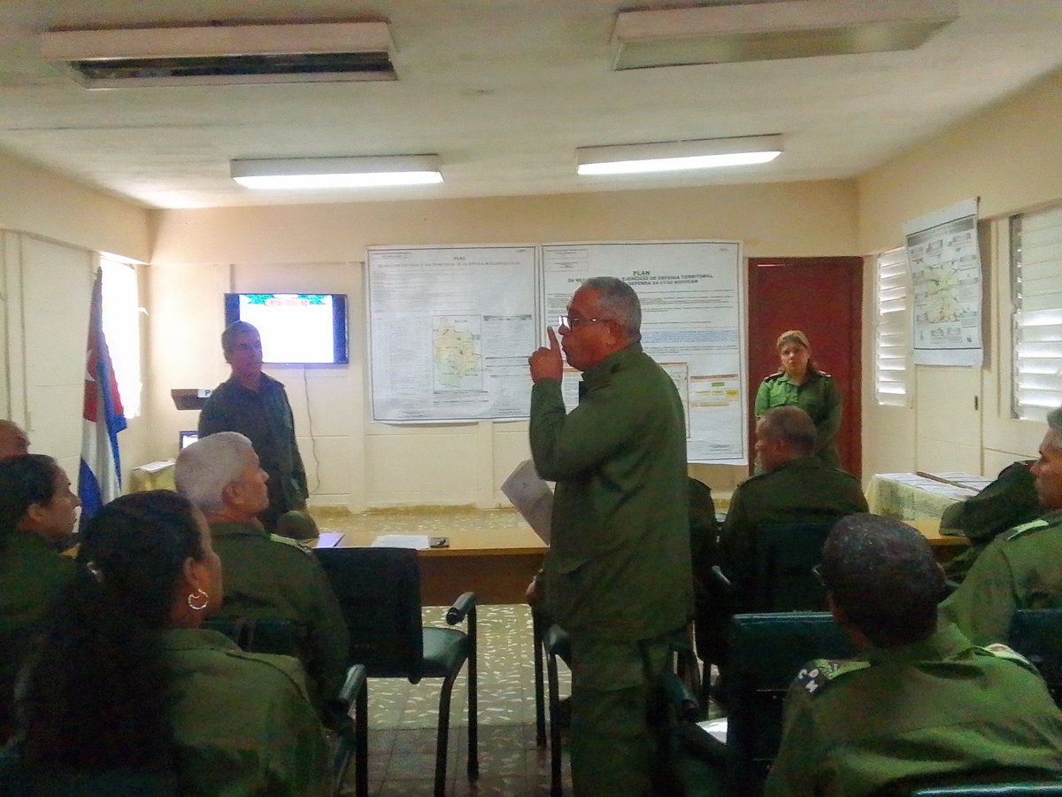 DiarioMayabeque's tweet photo. Con la puesta en completa disposición combativa, comenzó el Ejercicio Territorial de la Defensa en la Zona de Defensa 24-11-02, de #Quivican, donde se evaluaron las acciones a desarrollar por las fuerzas. #DiarioMayabeque #DePieYCombatiendo https://t.co/2c4xMsTbdh