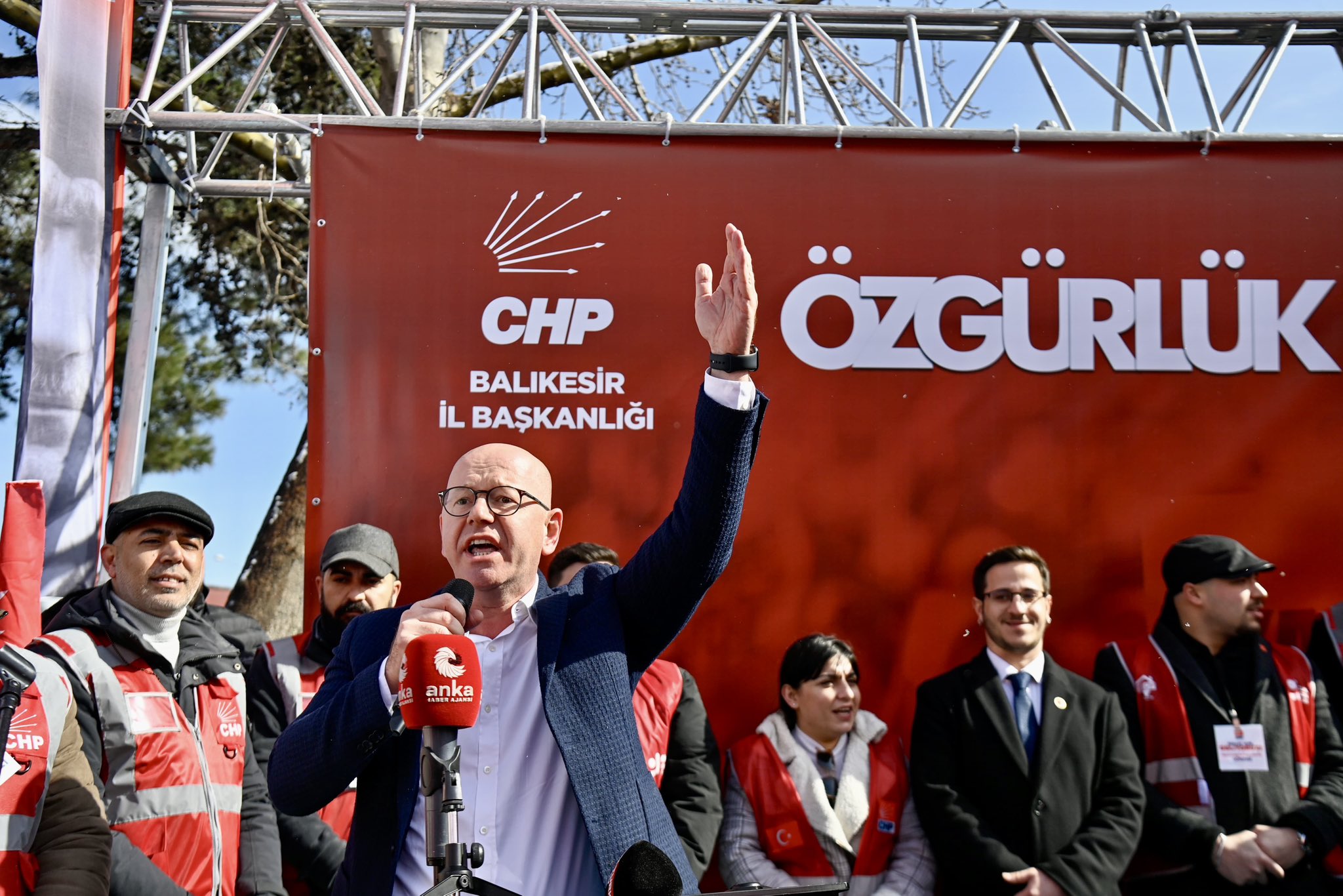 Serkan Sarı: "Ne Olursa Olsun, Demokrasiden, Özgürlükten ve Adaletten Vazgeçmeyeceğiz!"