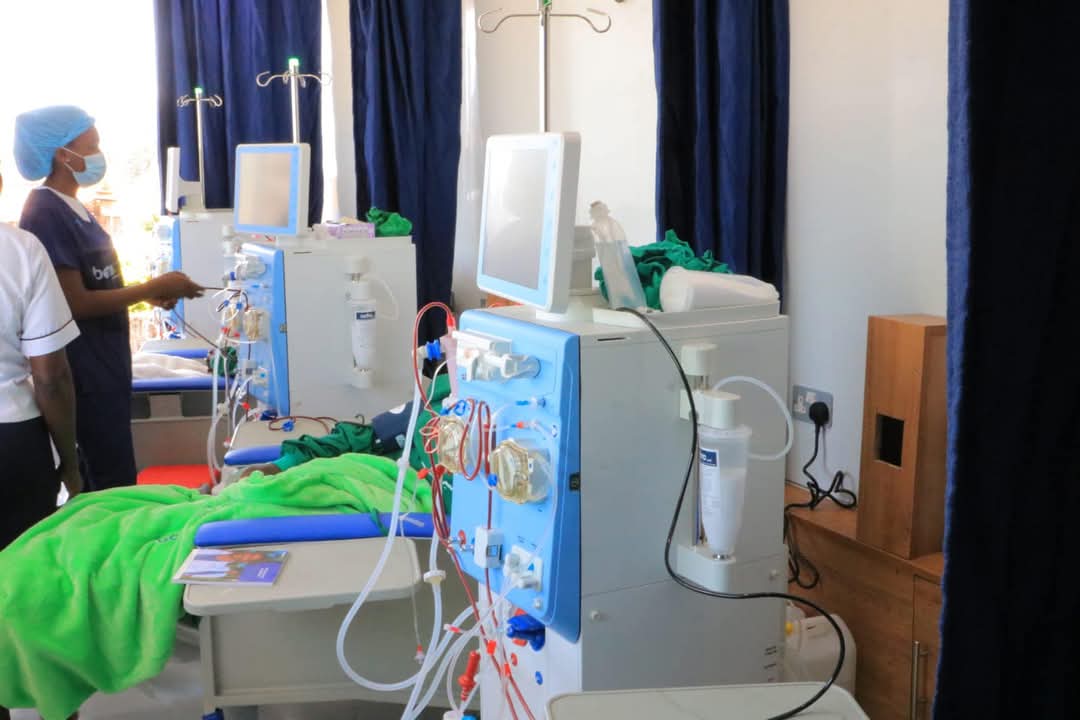 HonKangata's tweet image. Muranga County unveiled Dialysis mounted on a truck at Kirwara Hospital Gatanga. 

To reach rural and remote parts of Muranga .