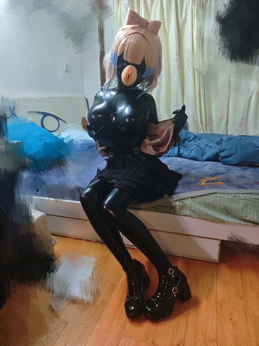 生日快乐~！不知道这个风格会不会太有冲击力…有一套这个风格的片子正在整理着呢
#珊瑚宮心海生誕祭2025 #kokomi #GenshinImpact