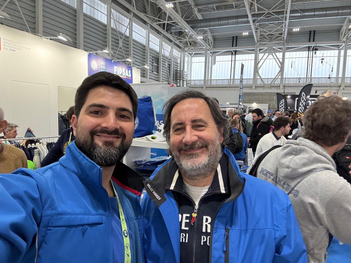 Oggi all’ <a href="/ShowEudi/">Eudi Show</a> passione per il mare e tutela dell’ambiente al centro. Nella tavola rotonda della #FIPSAS, con il Sen. #ClaudioBarbaro, confronto su sport, biodiversità e sostenibilità marina.
👉facebook.com/share/p/18buZ8…