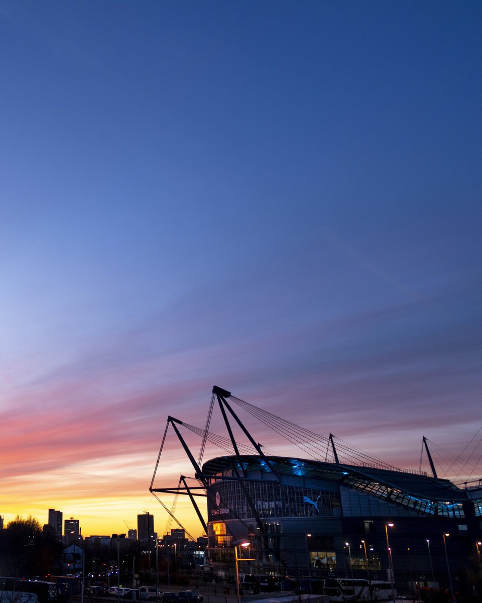 ManCityFra's tweet photo. 🌆 https://t.co/plhyYEsREJ