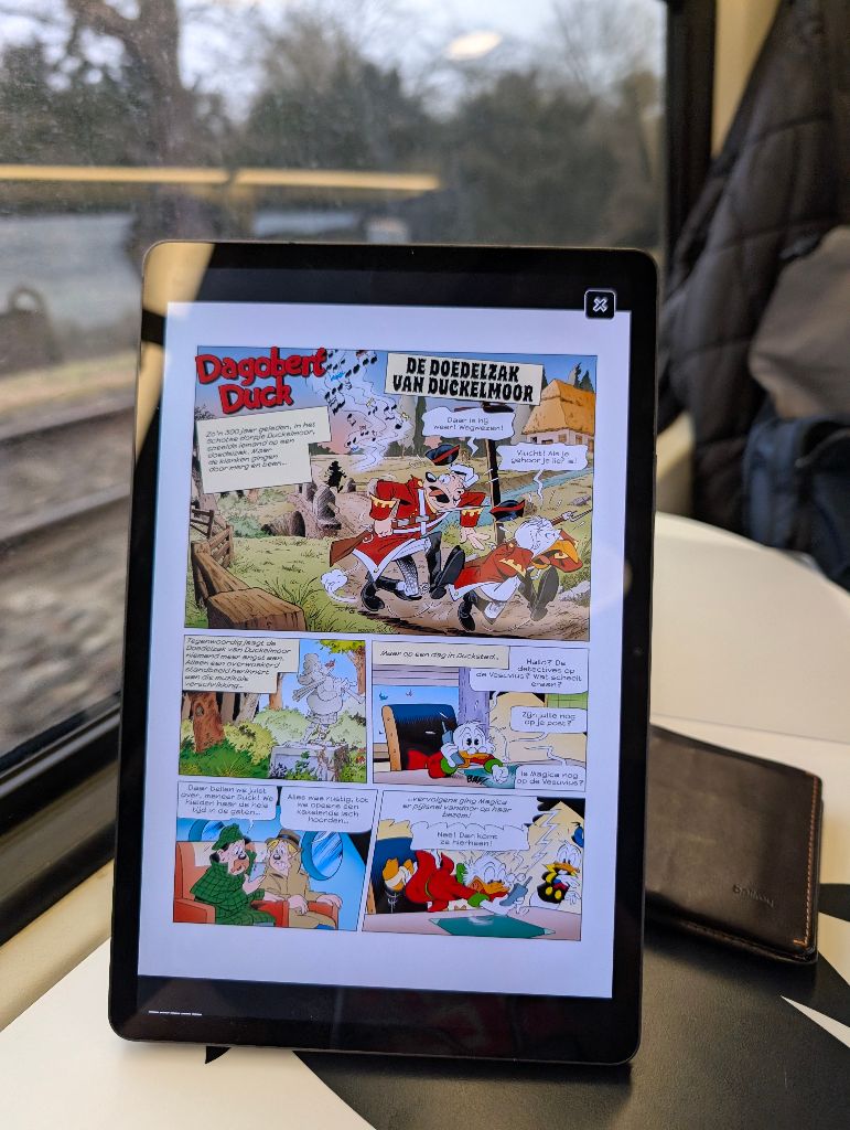 Having digital Duck comics makes it easy to also read them while on the road! This is the Dutch Donald Duck app which allows you to read their weekly comic. Love it #DuckTalk