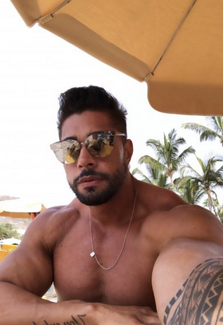 MyTop100Guys's tweet photo. MyTop100Guys - The hottest men:   
No: 3 out of 100,000

Follow me, see photos and videos (adult content) and get the guys' contact details.  https://t.co/Y0O3F7d6TS
DM for promo or remove https://t.co/ZKvUrE7knq