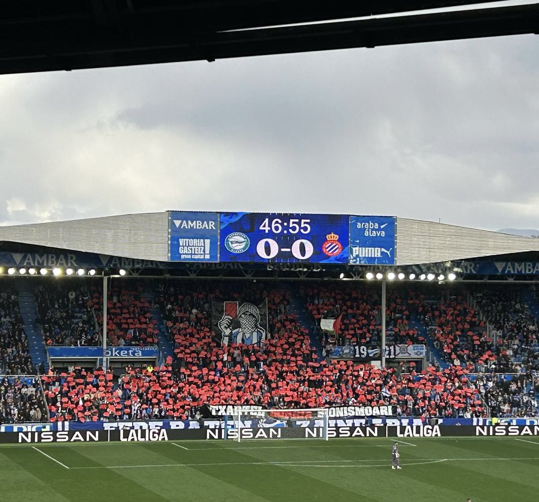 Fans of Deportivo Alavés <a href="/Alaves/">Deportivo Alavés</a> raise thousands of red cards against Israel in solidarity with Palestine during their game against Espanyol in the Spanish league.

A beautiful sight. Football as a force for good.