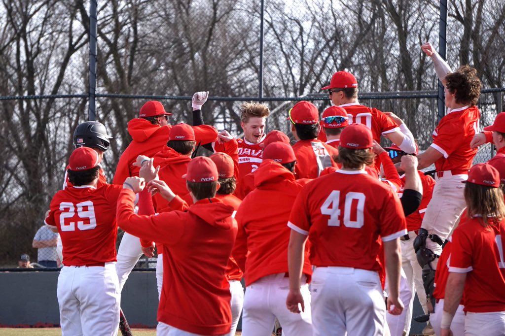 Jonathan Monk (@jonathanmonk26) on Twitter photo Baseball Time in Texas Part 2!
Mavericks take on the Mountain View Lions in Dallas, first pitch is set for a 2:00 PM start. 
ποΈ: Dallas College - Mountain View
π: Game Changer 
#TonkBoysπ€π» Baseball Time in Texas Part 2!
Mavericks take on the Mountain View Lions in Dallas, first pitch is set for a 2:00 PM start. 
ποΈ: Dallas College - Mountain View
π: Game Changer 
#TonkBoysπ€π»