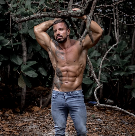 MyTop100Guys's tweet photo. MyTop100Guys - The hottest men:
No: 11 out of 100,000

Follow me, see photos and videos (adult content) and get the guys' contact details.  https://t.co/Y0O3F7d6TS
DM for promo or remove https://t.co/xekV6XHykN
