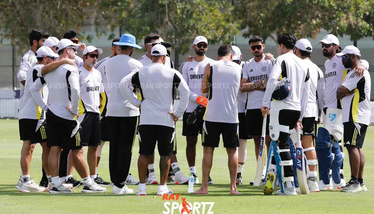raysportz_cric's tweet image. Here are a few glimpses from Team India's practice session in Dubai before the high-voltage clash against Pakistan.
📸 - @Sourav_Journo 

#CT25  #IndianCricketTeam  #indpak  #raysportz