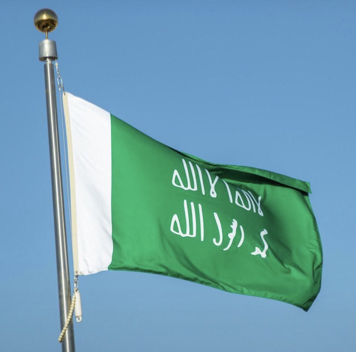 وأرفع الخفاق الاخضر 🇸🇦🇸🇦🇸🇦