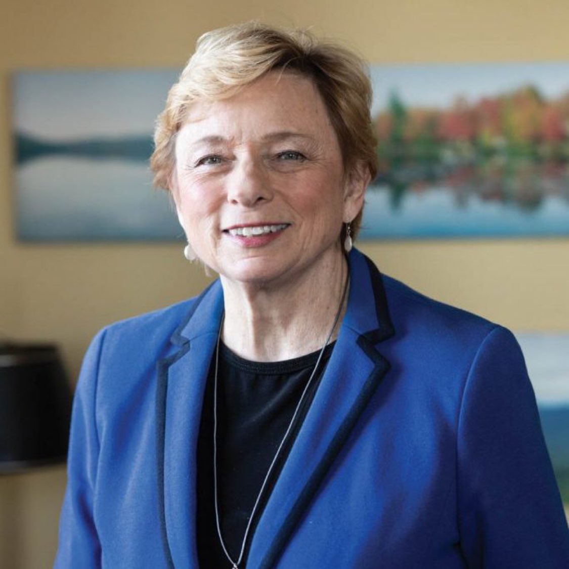 Drop a 💙 if you stand with Maine Governor Janet Mills against Donald Trump!