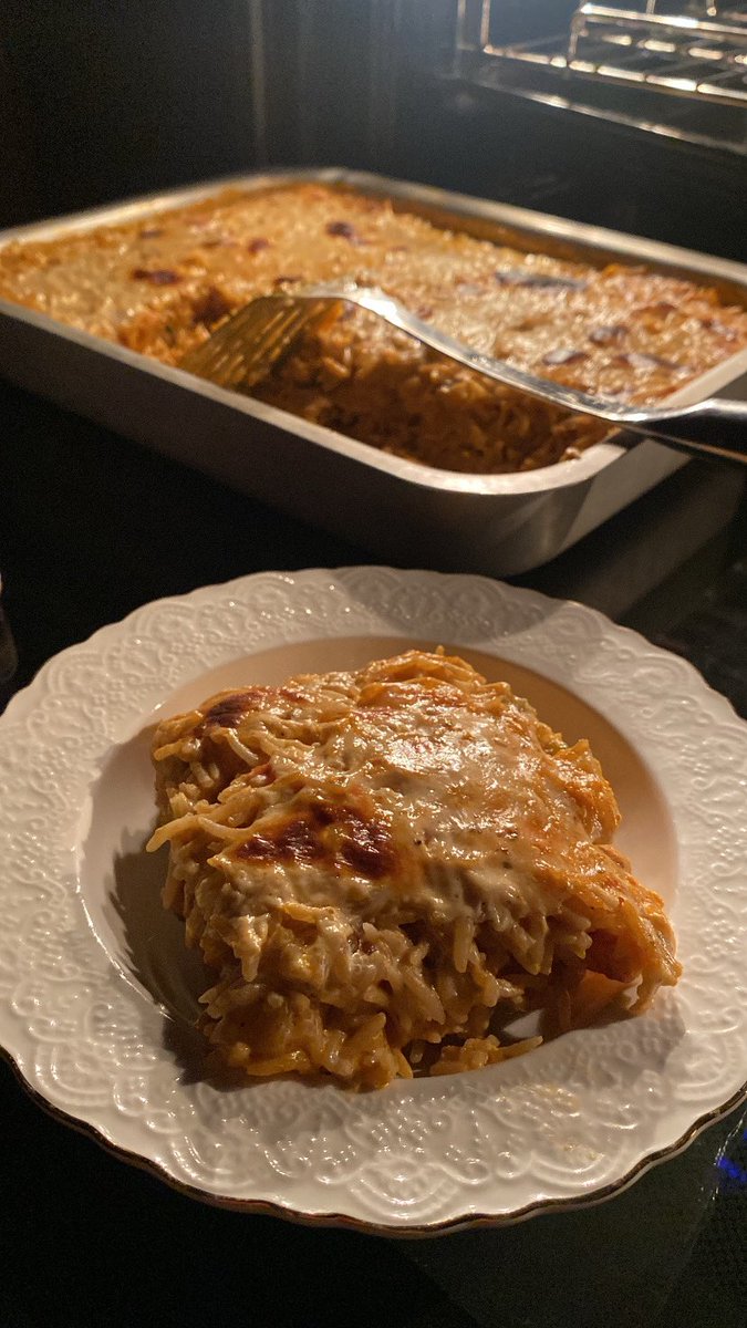 رهَيفه tweet media