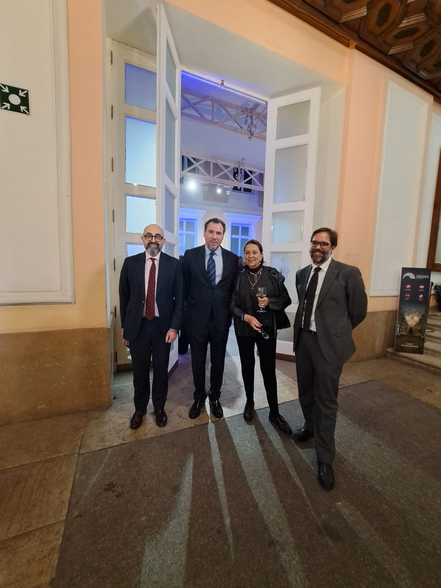 SocoMarmol's tweet photo. @PSOEJAEN @oscar_puente_ Es de bien nacidos, DonMinistro de los trenes, cumplir los compromisos. Gracias https://t.co/kEDNMqenpH