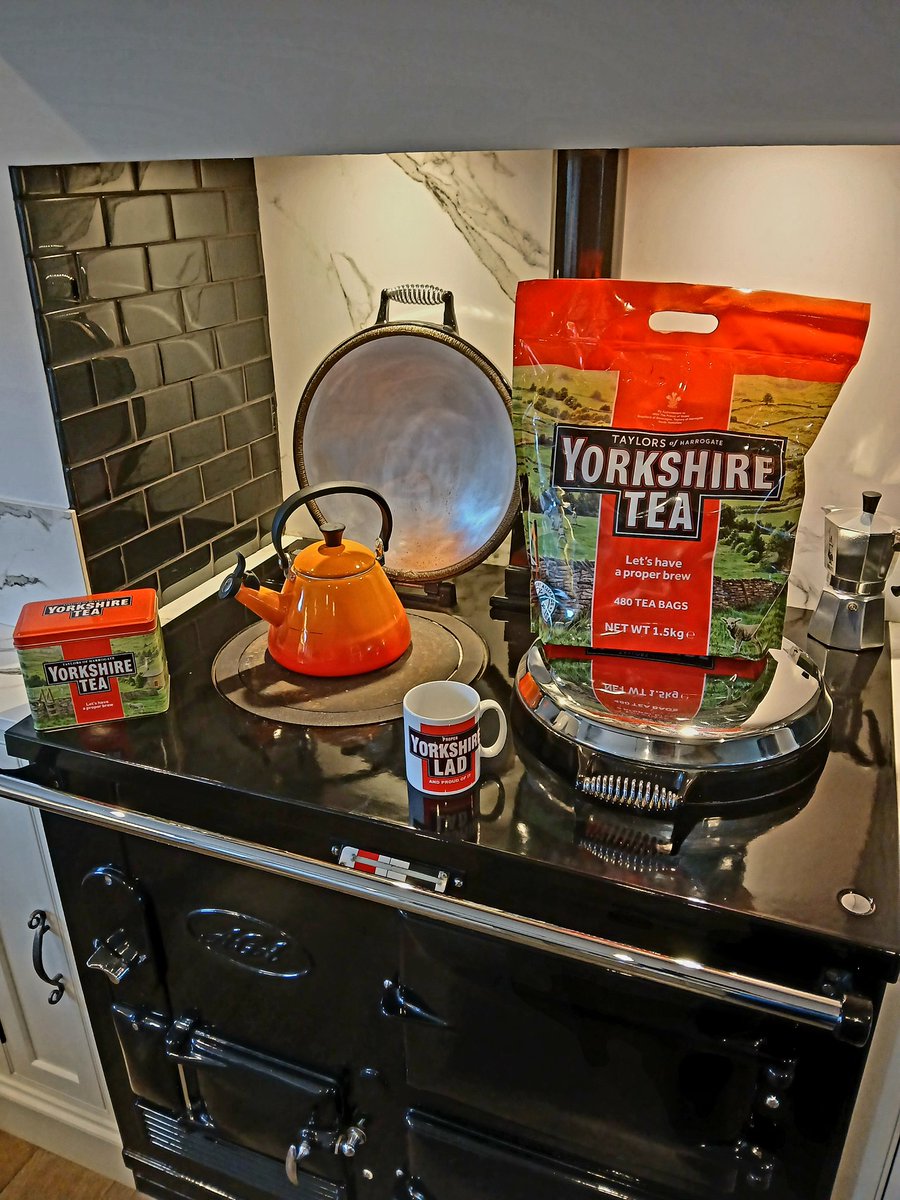 A proper big shout-out to t'grand folks at <a href="/YorkshireTea/">Yorkshire Tea</a> for their cracking donation of 480 tea bags for t' Great Ouseburn Garden Festival on Sunday, 1st June. Thanks to their kindness, our afternoon tea team'll have plenty o'chances to perfect t'art of brewing a reet good cuppa.