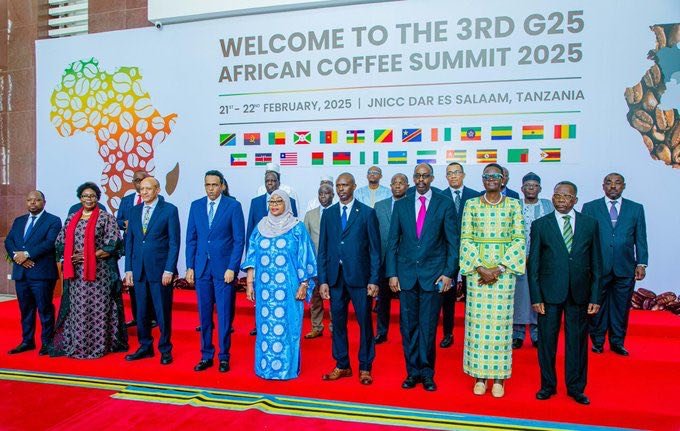 GazettePlusET's tweet image. Ethiopia to host the 4th G25 African Coffee Summit in 2027!  Deputy PM Temesgen Tiruneh confirmed Ethiopia’s successful bid, calling it “an opportunity we embrace with deep responsibility.” #G25 #Ethiopia #Coffee