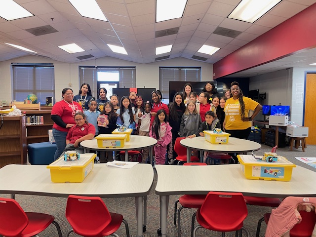 FIRSTinTexas's tweet image. It was an amazing time at the Girl Day: Introduce A Girl to Engineering event! 😄 

A huge thank you to @hitechhiheels for sponsoring, @girlstart for partnering, and FIRST Tech Challenge team 12791 for volunteering! 🙌

 #STEM #GirlsInEngineering #EngineeringWeek #FIRSTinTexas