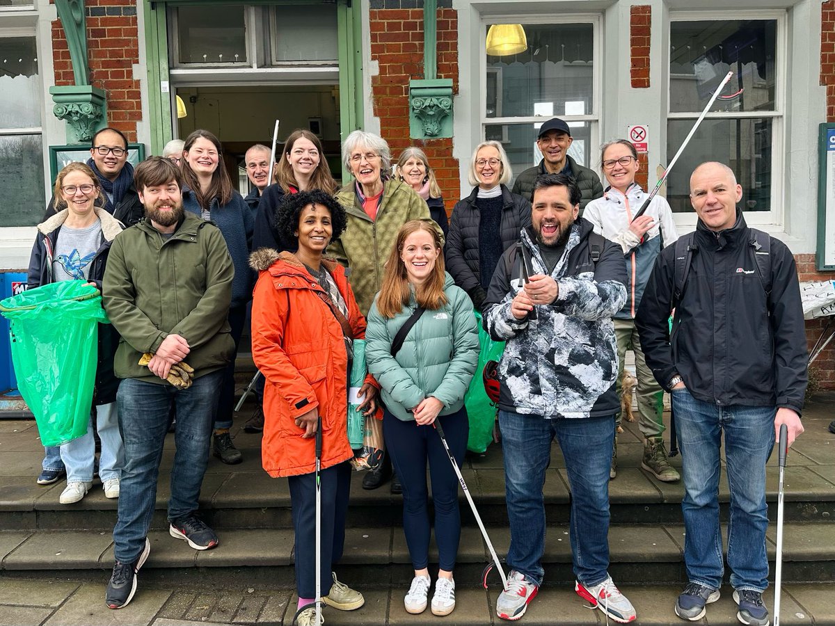 GipsyHillLab's tweet image. Really lovely to get together with #GipsyHill residents for a community clean-up.
We’re working hard for improved council services, as well as supporting communities in looking after our spaces.
Always grateful for everyone who makes #GipsyHill a great place to live ❤️🌳
