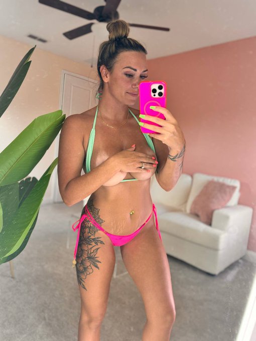 Going live on my no ppv onlyfans tonight at 11 eastern ?

https://t.co/ZyPASutdEw https://t.co/AfpiR