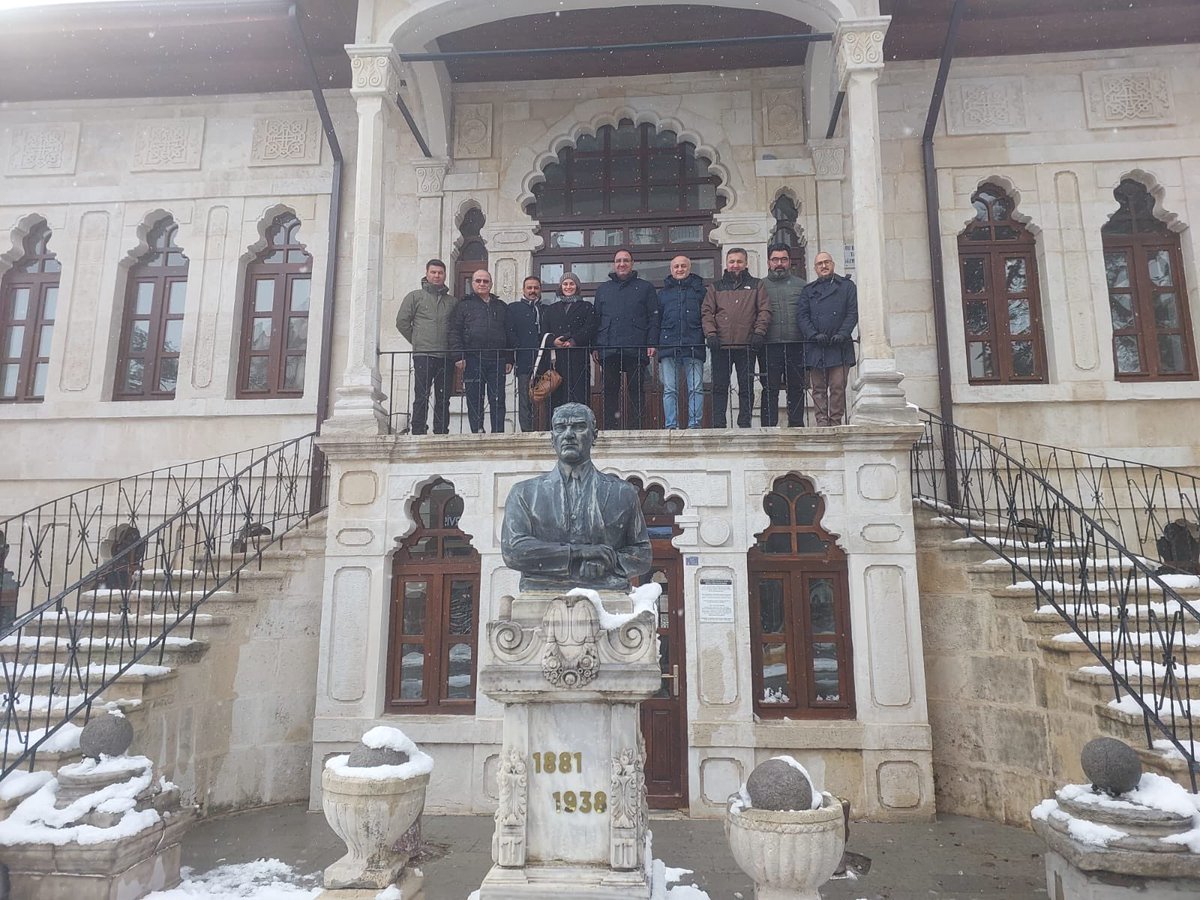 İsmet Damaroğlu (@ismetdamaroglu) on Twitter photo Sinop Tarih ve Kültür Araştırmaları Derneği olara İl Kültür ve Turizm Müdürlüğümüz işbirliği ile Kültür ve Turizm Bakanlığı Müzeler Daire Başkanı Sayın <a href="/SerkanGeduk/">Serkan GEDÜK</a> kentimizde ağırladık. Sinop için yeni projelerde birlikte olacağız. Sinop Tarih ve Kültür Araştırmaları Derneği olara İl Kültür ve Turizm Müdürlüğümüz işbirliği ile Kültür ve Turizm Bakanlığı Müzeler Daire Başkanı Sayın <a href="/SerkanGeduk/">Serkan GEDÜK</a> kentimizde ağırladık. Sinop için yeni projelerde birlikte olacağız.