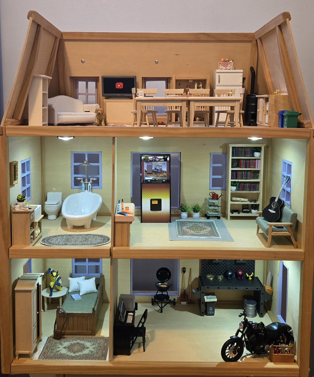 XmenFanRicardo's tweet photo. Adding some new accessories to my X-Men chalet
They needed a bigger dining table, and a computer area for checking emails or hacking villains. I only add accessories that make sense for my X-Men needs!
#Xmen #XmenToys #XmenHome #XmenHouse #ActionFigures #XmenPhotos https://t.co/GZpcXE9OSj