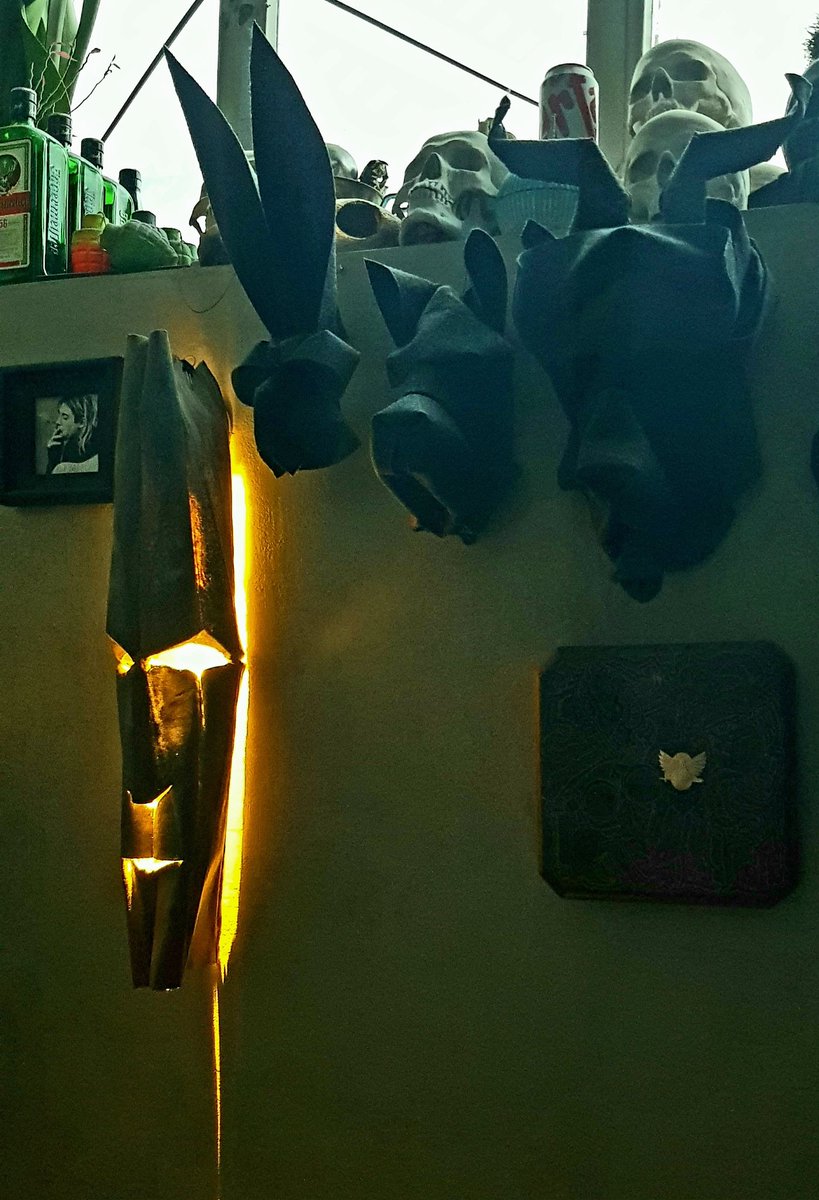 P1221Dynamic's tweet image. "Living in the moment is a possibility that arises for the artist through art."

#DYNAMIC1221 #art #nftartist #PhysicalMedia #physical_artist #objkt