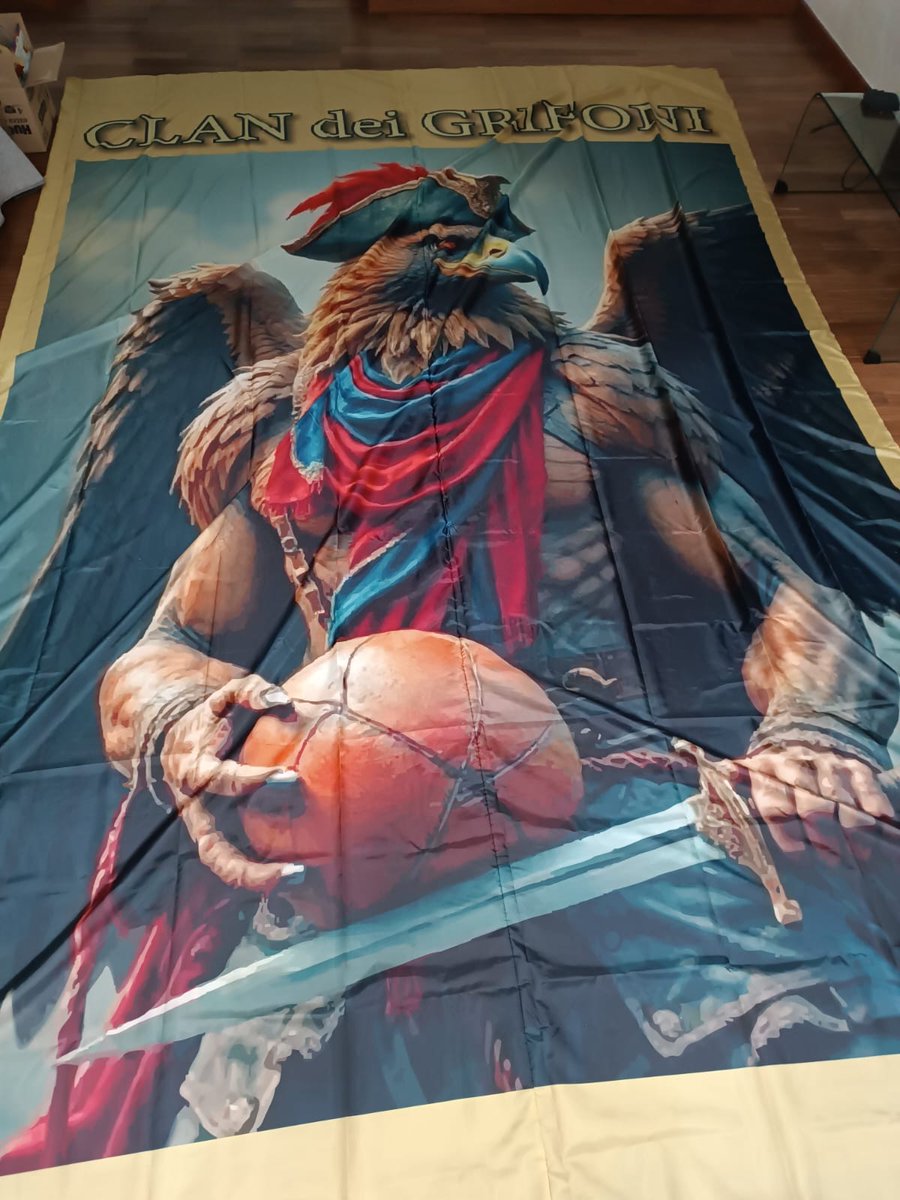 Per la seconda volta in 15 giorni, siamo lietissimi di presentarvi il vostro secondo BANDIERONE 5X4m del CdG! Questo è il bandierone "Gente di Mare del Clan". Siatene orgogliosi! Lo vedrete presto!❤️💙 Intanto stasera esordirà a S.Siro il bandierone "Clan dei Grifoni"