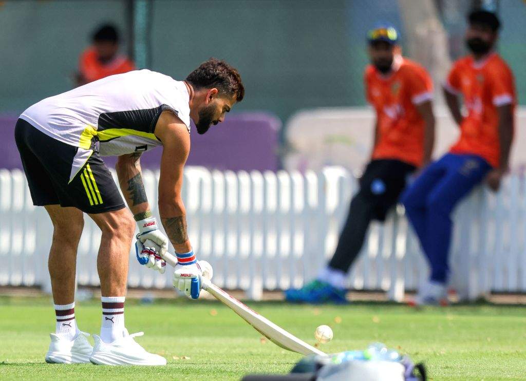 KohliSensation's tweet photo. (2/8)

#ViratKohli #INDvPAK #PAKvIND #ChampionsTrophy2025 @imVkohli https://t.co/wDq4uuab9I