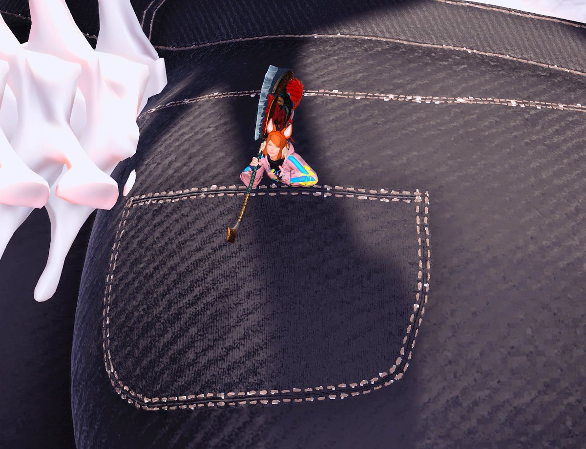 <a href="/LuluBoxfoxNSFW/">LuluBoxFox</a> helped me finish fates for this morning as my pocket tank!