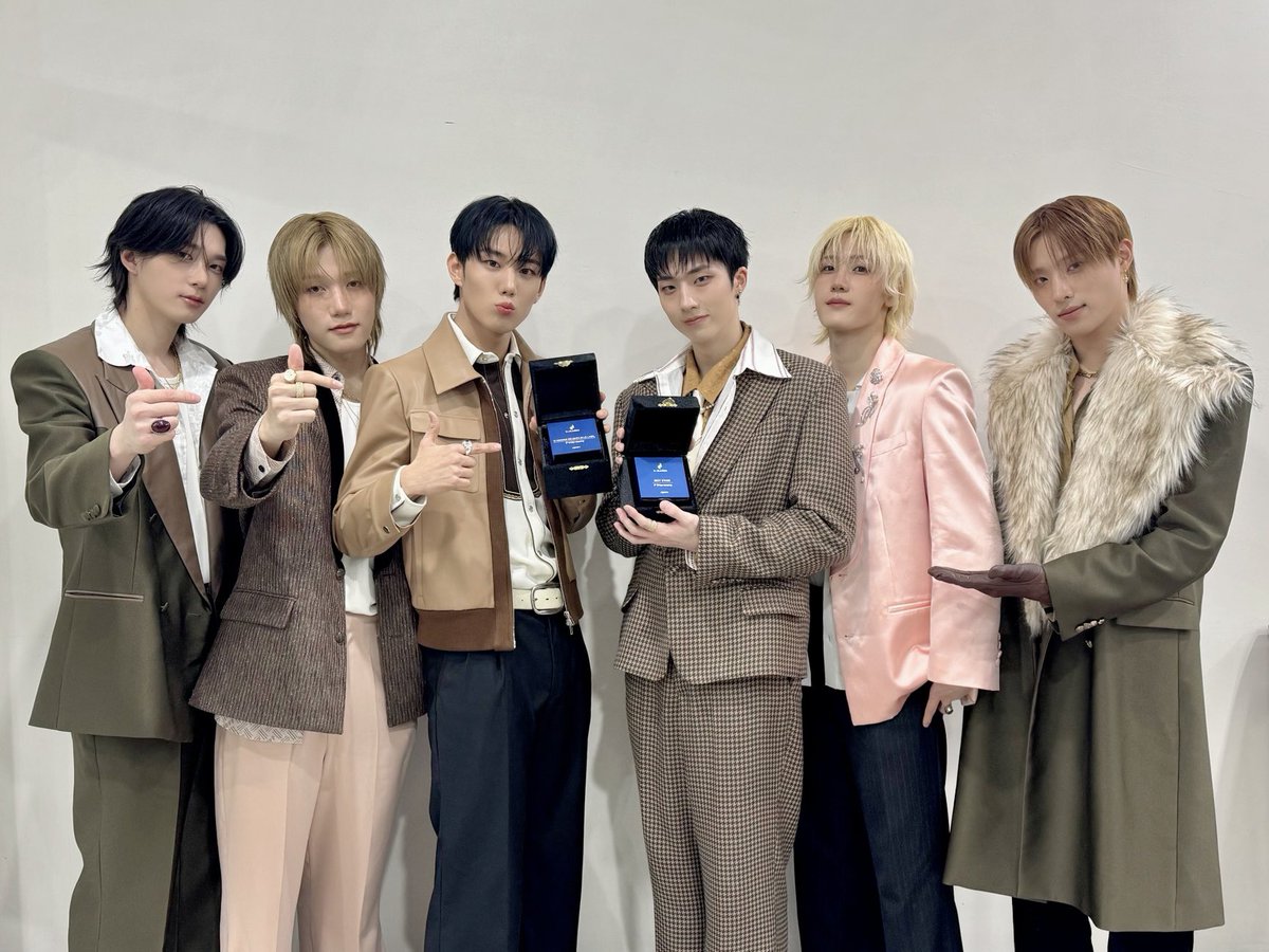 P1H_official's tweet photo. [📸] 제1회 디 어워즈(D Awards)

#P1Harmony #피원하모니 #P1H #디어워즈 #D_Awards https://t.co/UbgFVTHM1h